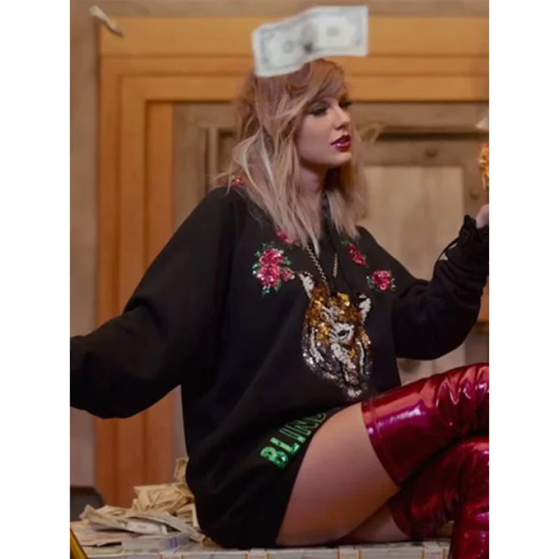 taylor-swift-black-tiger-print-pullover-hoodie